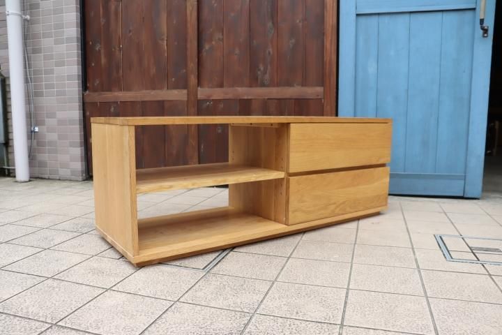 人気の無印良品(MUJI)のオーク無垢材を使用したAVラック！！シンプルな