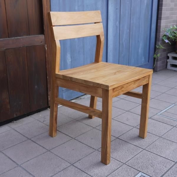 unico(ウニコ)のSOTO(ソト) ダイニングチェアです。チーク無垢材を全面