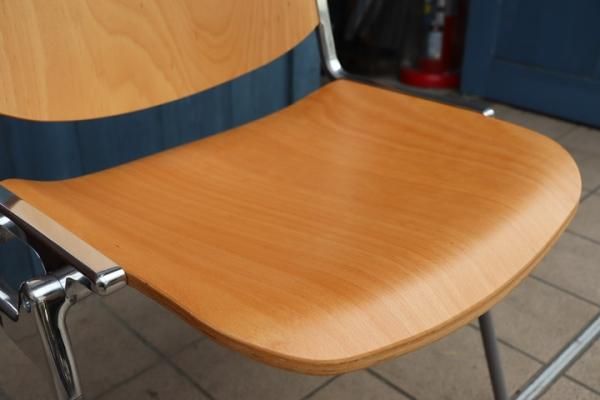 D&DEPARTMENT取扱いイタリアCastelli(カステリ)社のスタッキングチェア