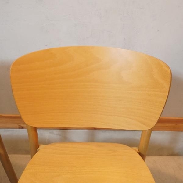 TON(トン)のValencia(バレンシア)ダイニングチェアー2脚セットです