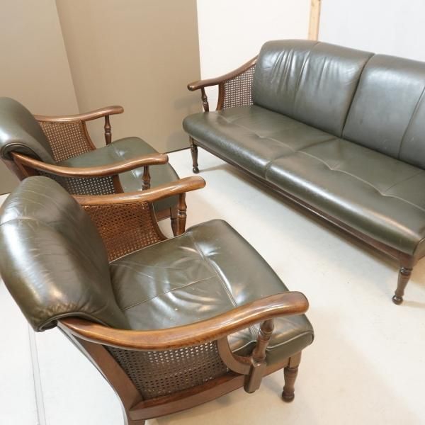 Karimoku(カリモク家具)のコロニアルシリーズの高級ラインGRAND