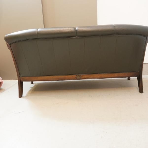 Karimoku(カリモク家具)のコロニアルシリーズの高級ラインGRAND