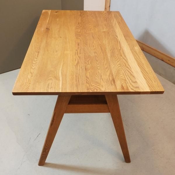 unico(ウニコ) ADDAY(アディ) ダイニングテーブルです♪木の表情を