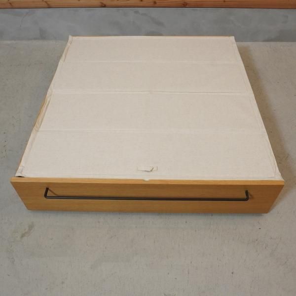 無印良品(MUJI)のオーク材 ベッドフレーム下収納引き出しです。ベッド