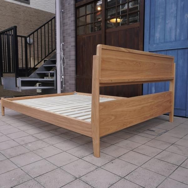 人気のunico(ウニコ)のSOLKシリーズ ダブルベッドフレームです