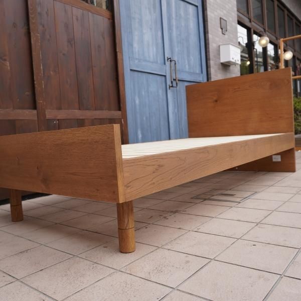 値下げ/unico(ウニコ)より木の表情を生かしたカジュアルな印象のADDAY