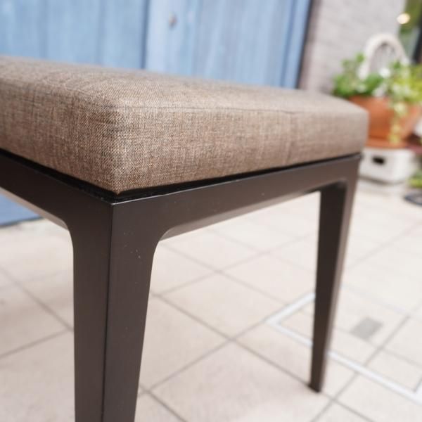 TIME&STYLE(タイムアンドスタイル)のHUGO(ウーゴ)スツールです