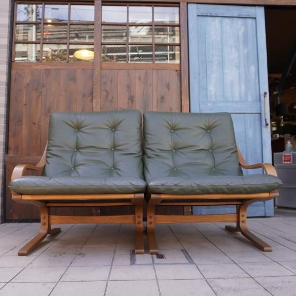 FUJI FURNITURE(冨士ファニチア)のAgio(アージオ) 本革 2Pソファー。曲