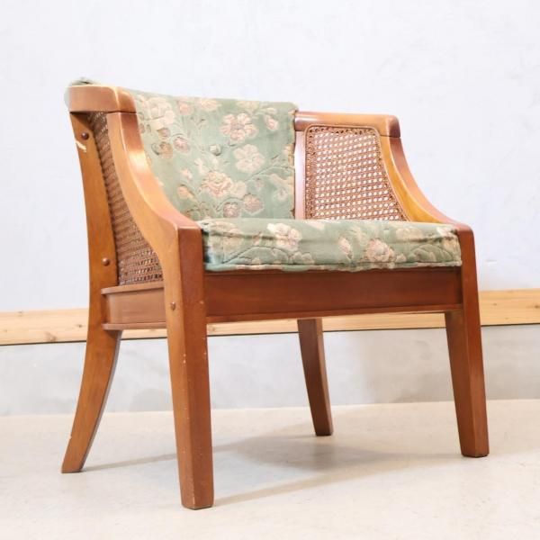 MITSUKOSHI(三越)の高級家具、Brugge(ブルージュ)のアームチェアーです