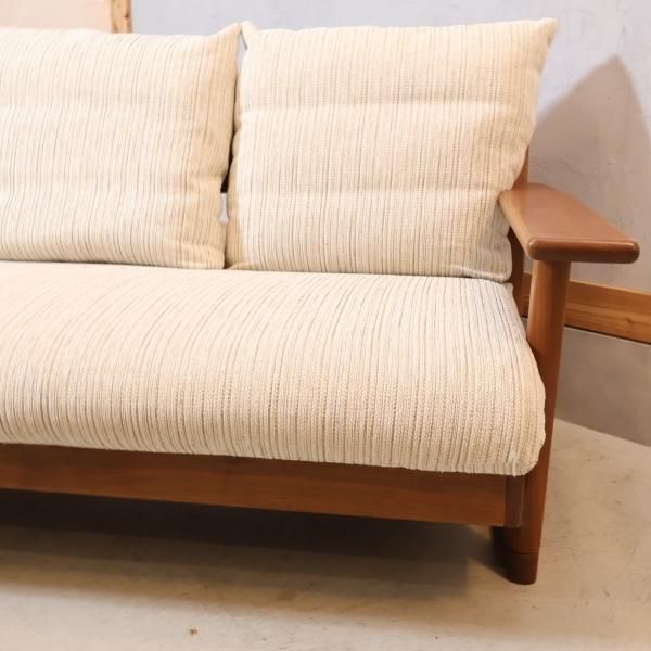 NAGANO INTERIOR(ナガノインテリア)のウォールナット材 3人掛けソファ