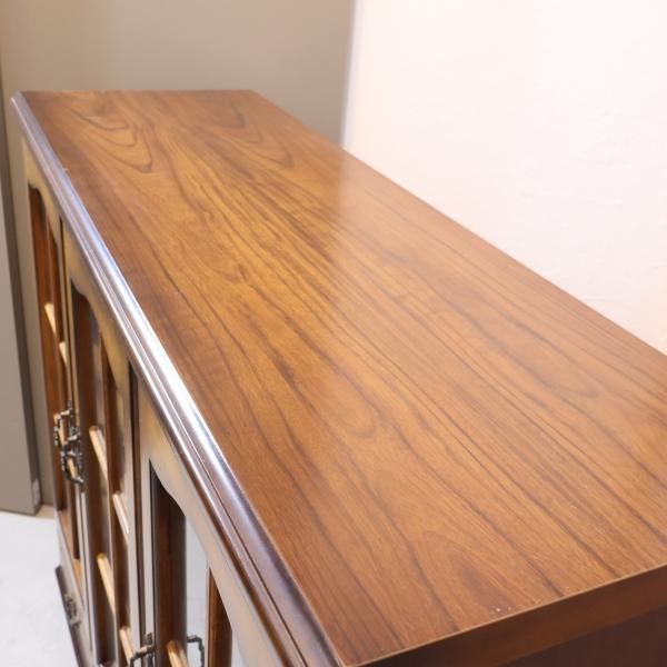 Karimoku(カリモク家具)の人気シリーズCOLONIAL(コロニアル)のHC4500NK