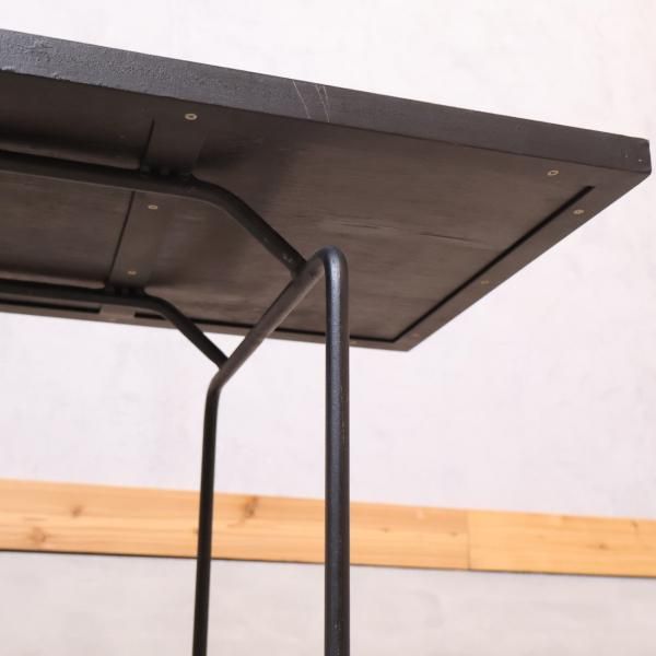 IDEE(イデー)で取り扱われていたMACTAN(マクタン) ローテーブル