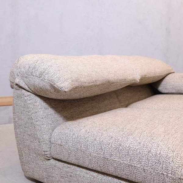 HUKLA(フクラ) EDINA(エディナ) 2P 片肘ソファです。心地よさが伝わる