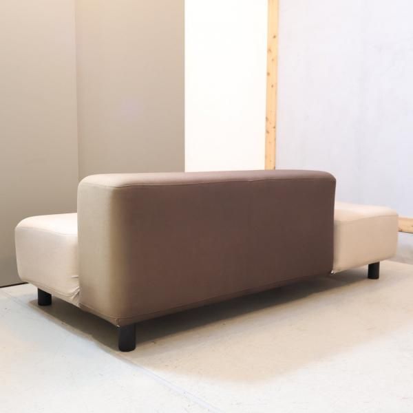人気の無印良品(MUJI)のソファベンチです。高さを抑えた圧迫感を感じ