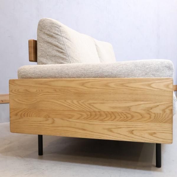 unico(ウニコ)のTREL(トレル) 2シーターソファです。シンプルで