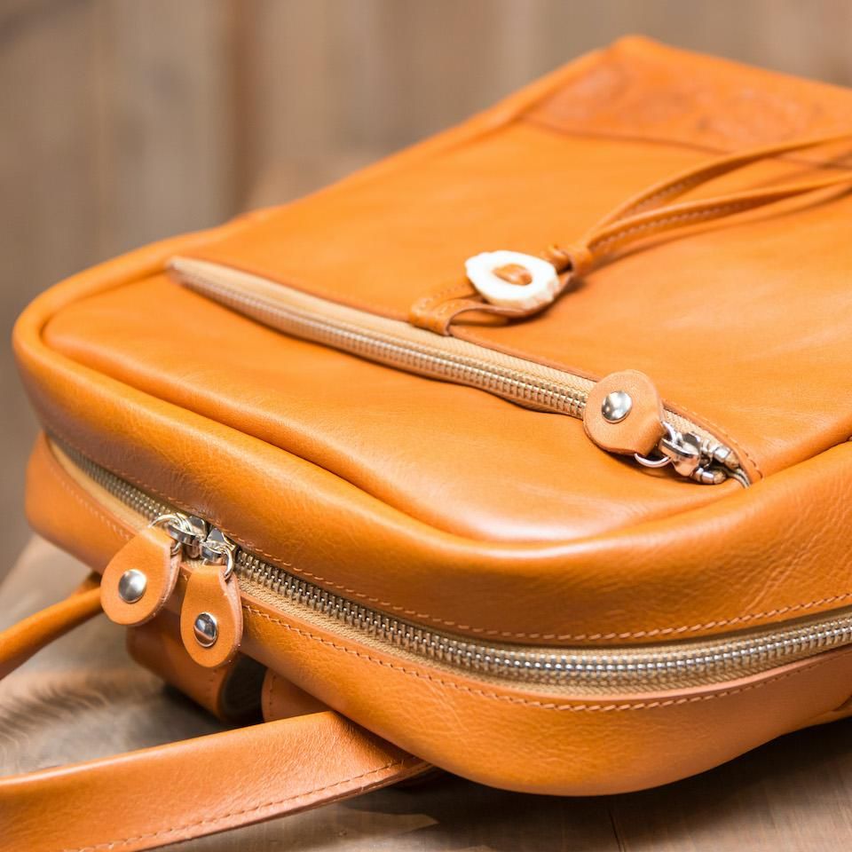 正倉院文様本革リュック（全4色） - 革遊びHARUHINO 公式オンライン