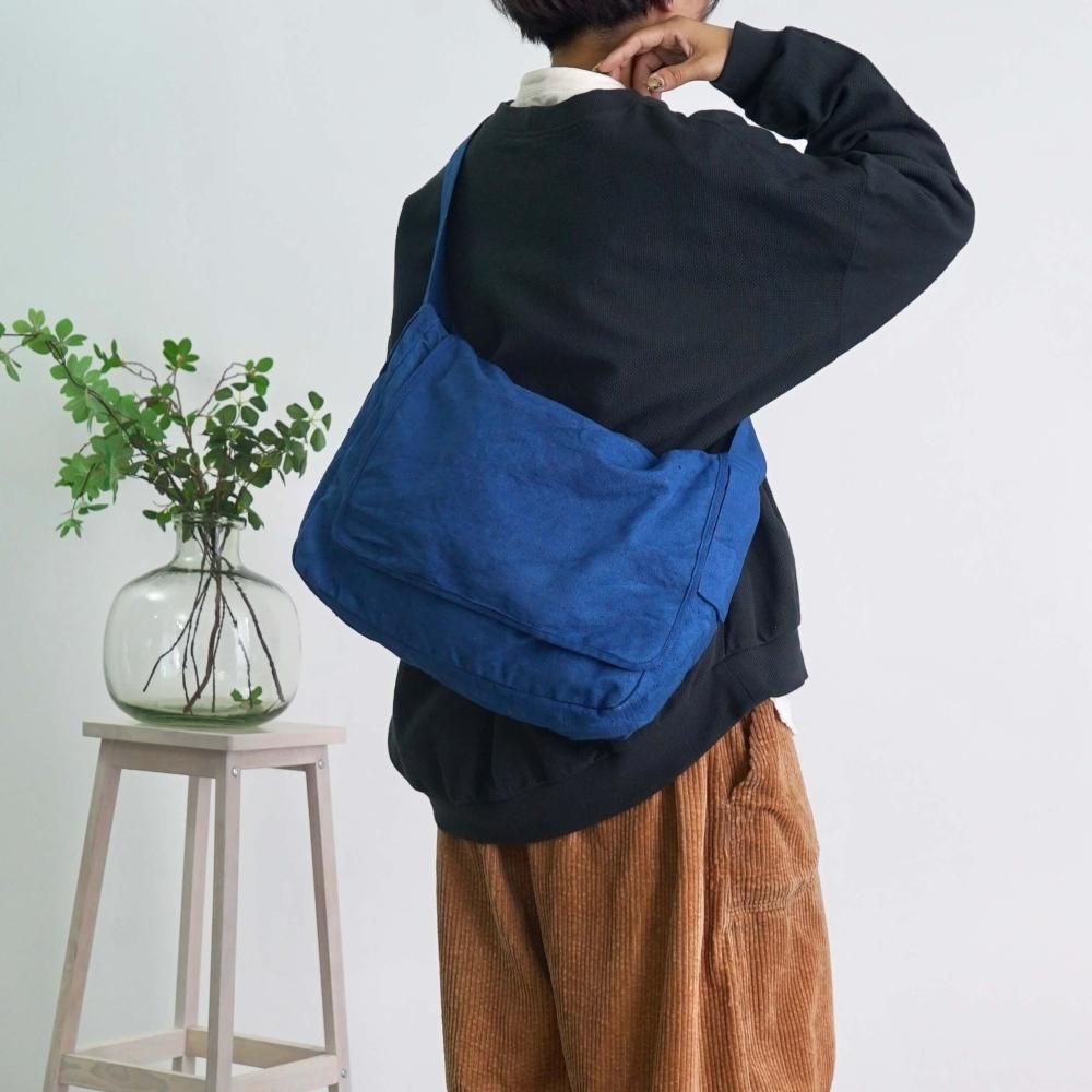 メッセンジャーバッグ/ブルー/三河織物 | シンプルなデザインで
