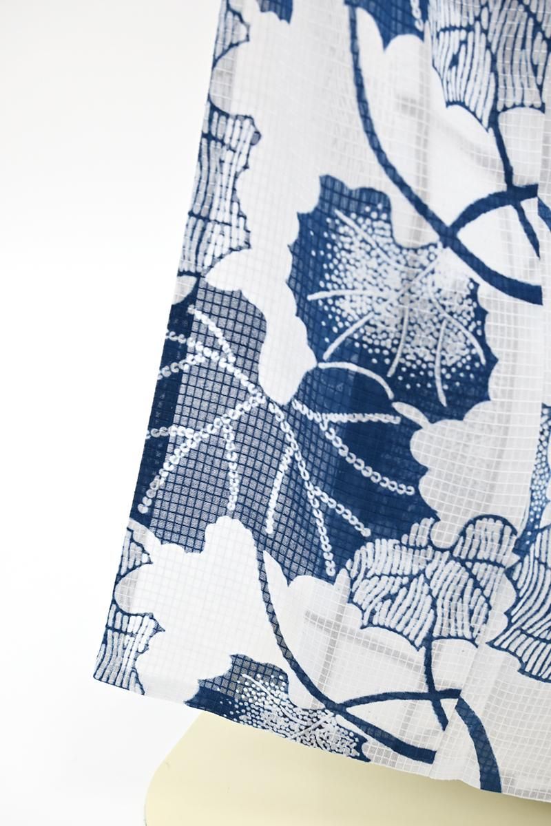 銀座【D-3868】竺仙製 綿紅梅 浴衣 白色×コバルトブルー色 蕗の図（反