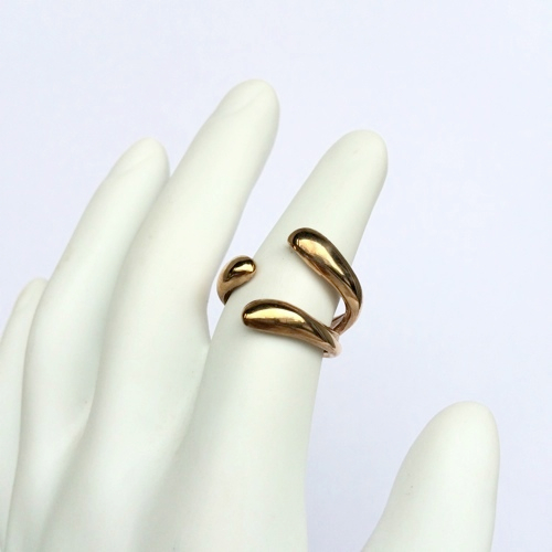 Monica Castiglioni / A-ABBRACCI-01 (Bronze) - organ-online.com