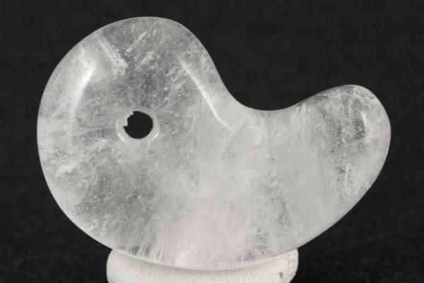 乙女鉱山産水晶 勾玉 13.2g｜国産天然石 通販のキラリ石