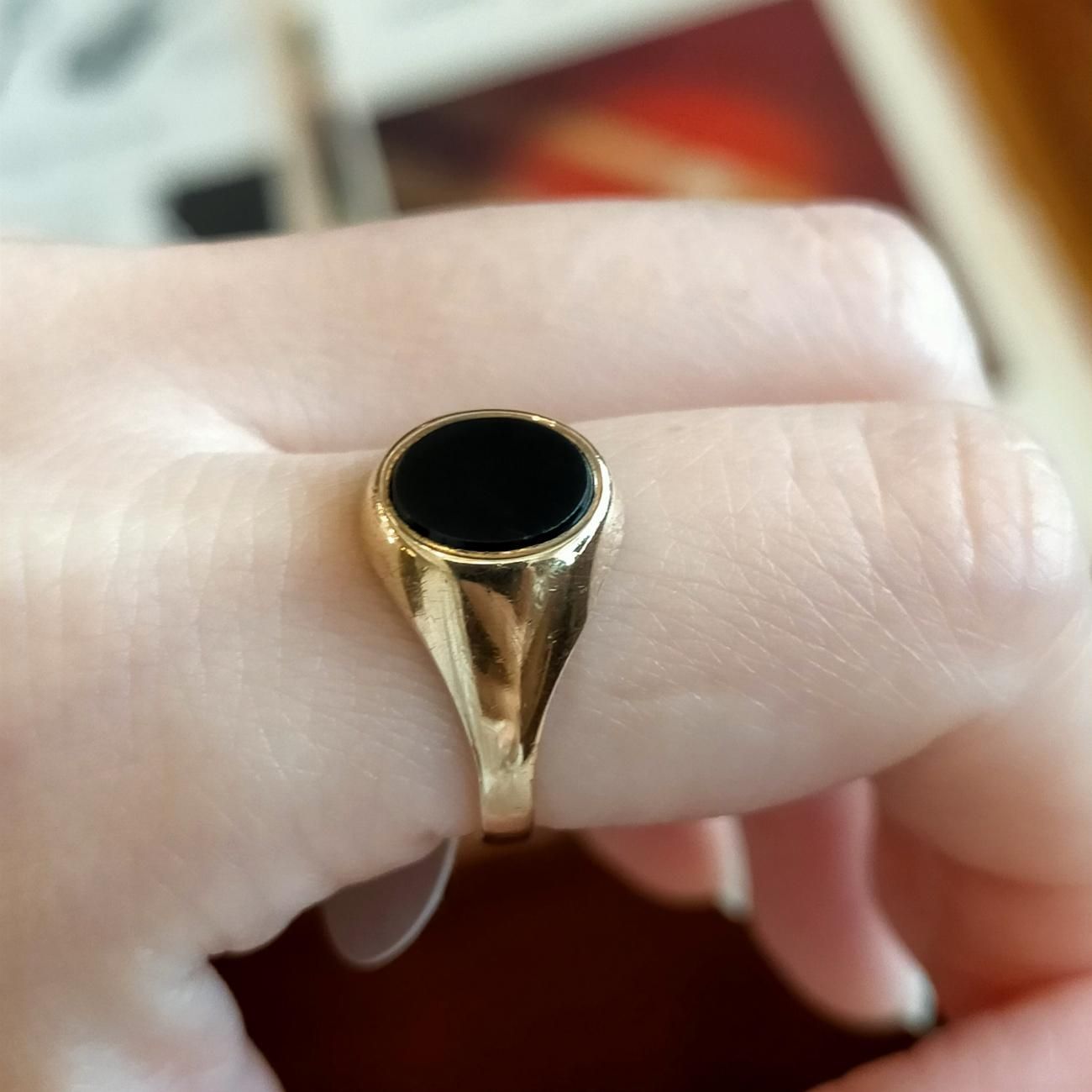 英国イギリス1978年製造ヴィンテージオニキスオーバルシグネットリング