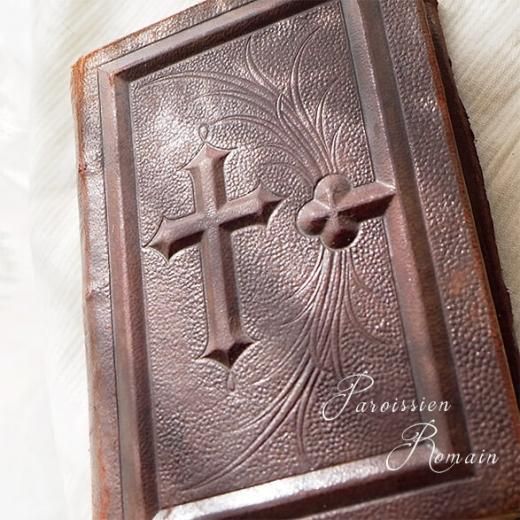 フランス アンティーク 1900年代 革表紙 聖書 祈祷書 クロス 十字架