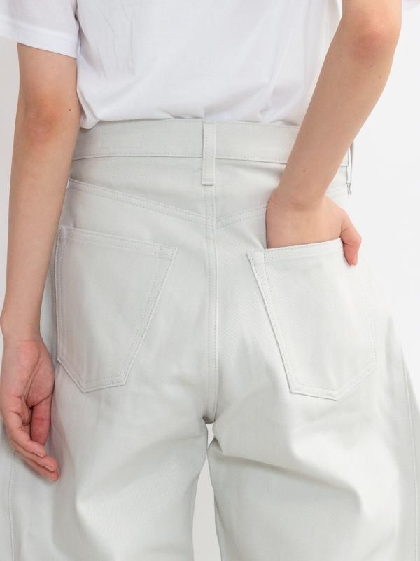 WHITE DENIM BARREL LEG JEANS-ホワイトデニムバレルレッグジーンズ