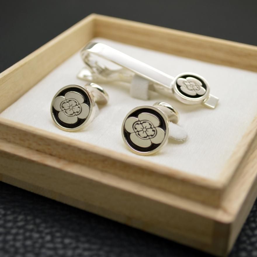 オーダーメイド家紋ネクタイピン|カフスボタンセット - 工房史