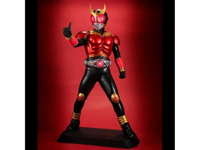 30,800円、全高約40cmの「Ultimate Article 仮面ライダークウガ