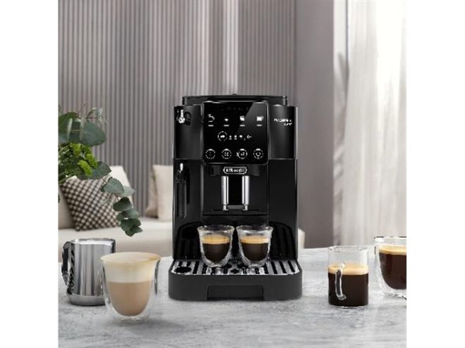 タッチ操作対応のコーヒーマシン「デロンギ マグニフィカ スタート」が