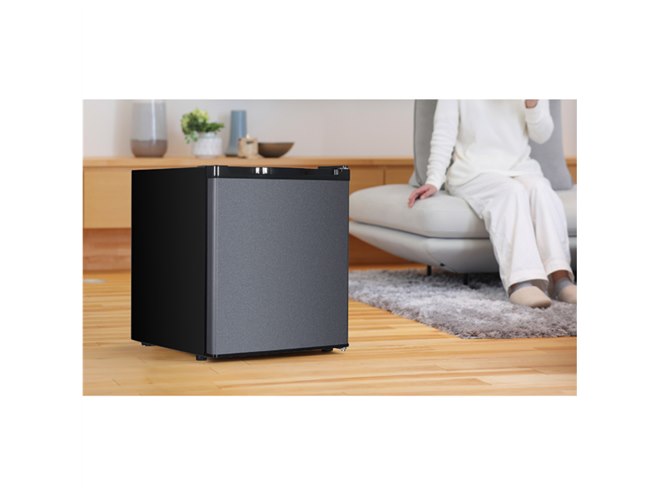 MAXZEN、容量33Lの1ドア冷凍庫と容量47Lの1ドア冷蔵庫に新色「グレー