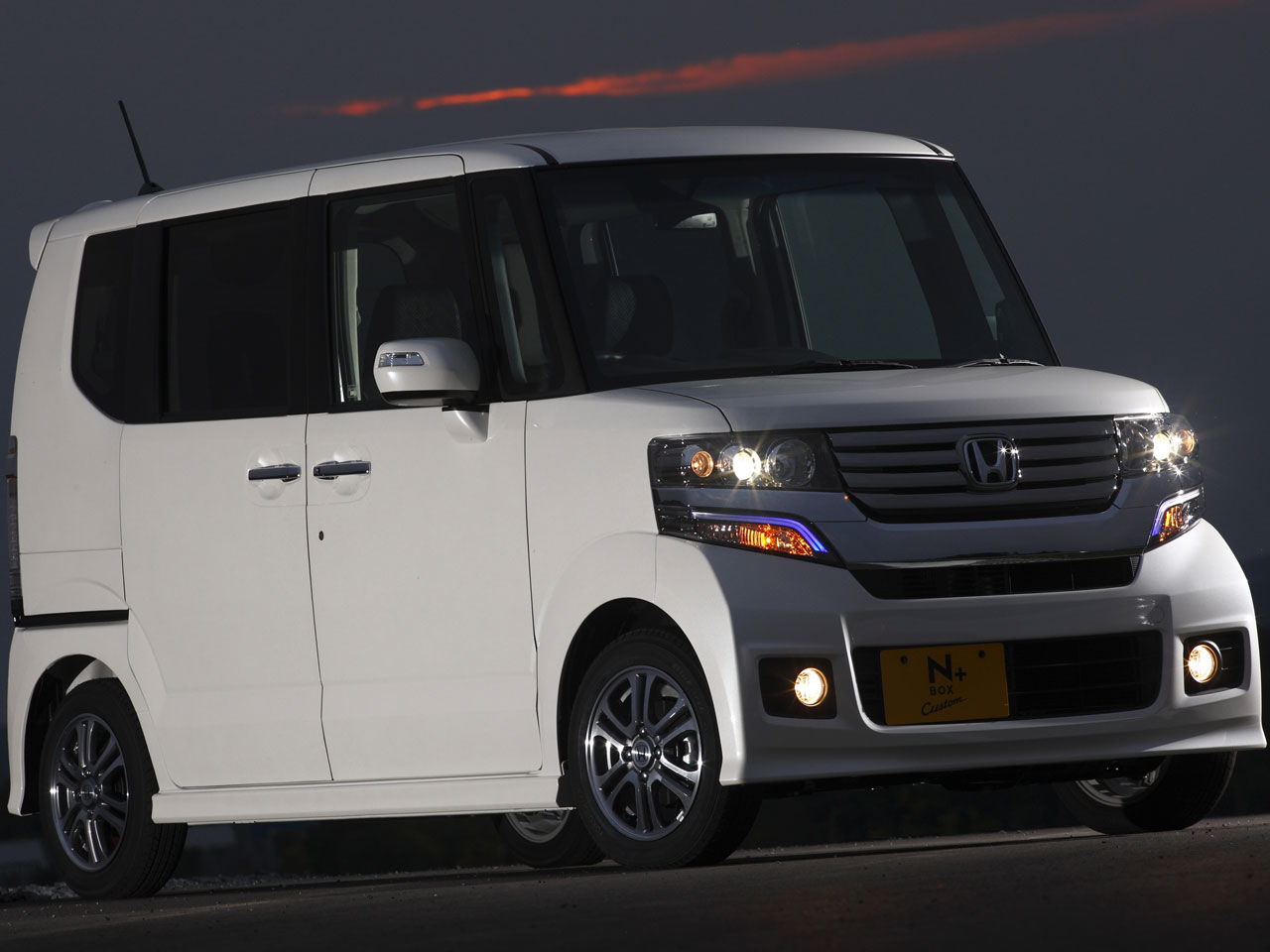 ホンダ N-BOX + カスタム 2012年モデル G ターボ Aパッケージ 2トーン