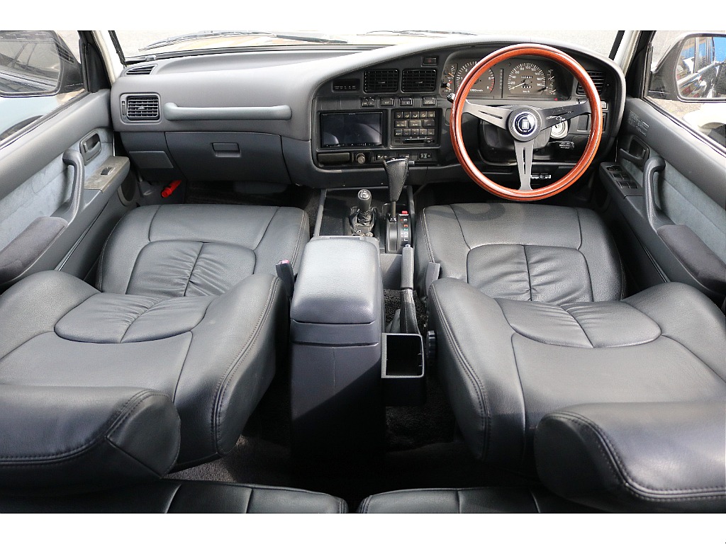 トヨタ ランドクルーザー80 4.5 VX 4WD(H05年式,8.2万km) | FLEX