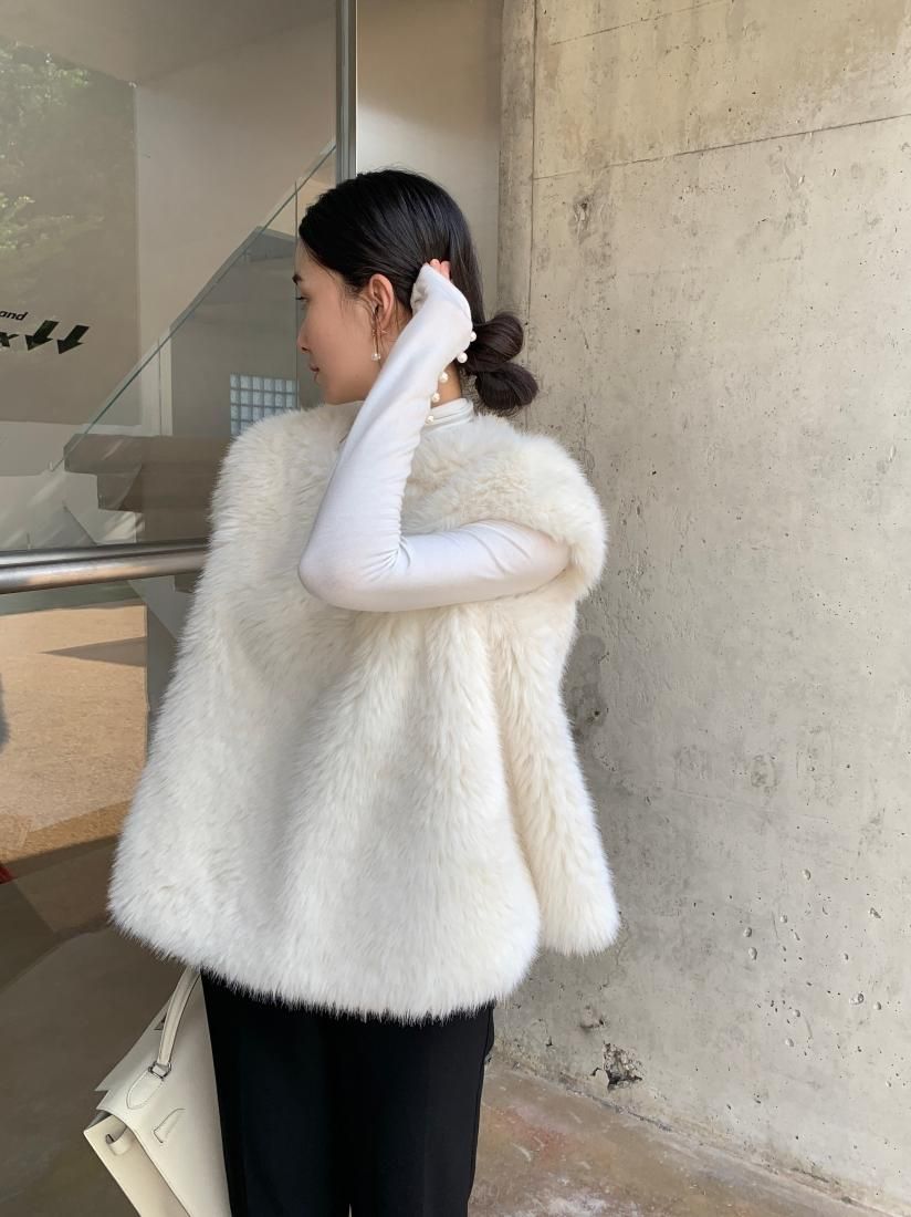 BACK RIBBON FUR VEST - BIRTHDAY BASH
