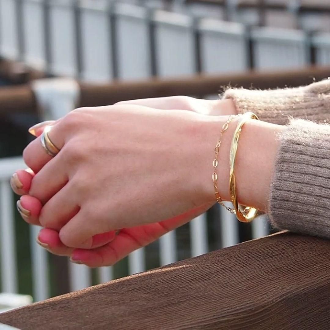 重ね付けに見えるバングル GD Sサイズ - ラキタスショップ