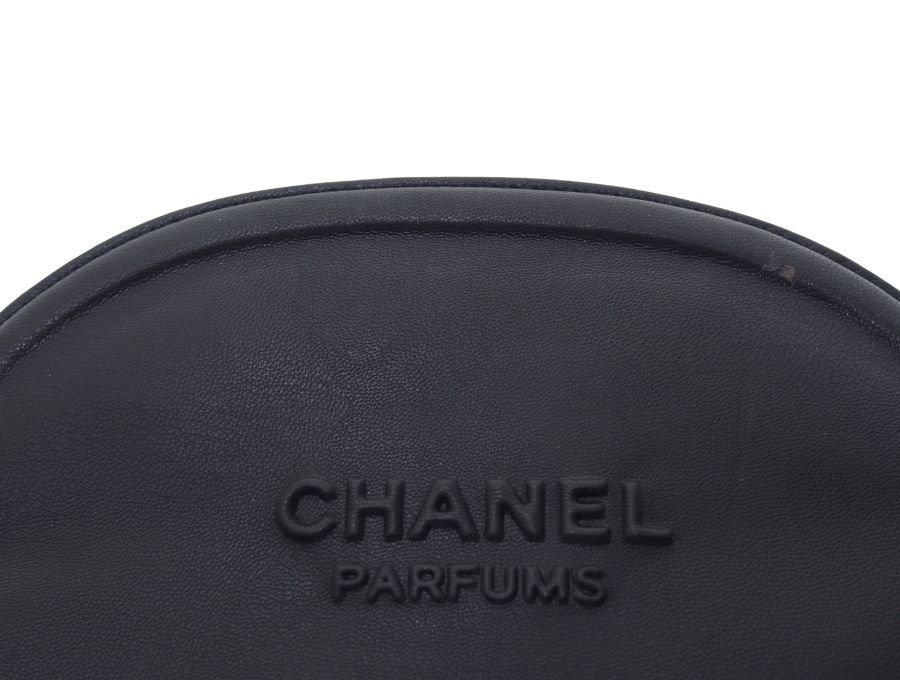 シャネル ノベルティ コスメポーチ ラウンドファスナー 2020