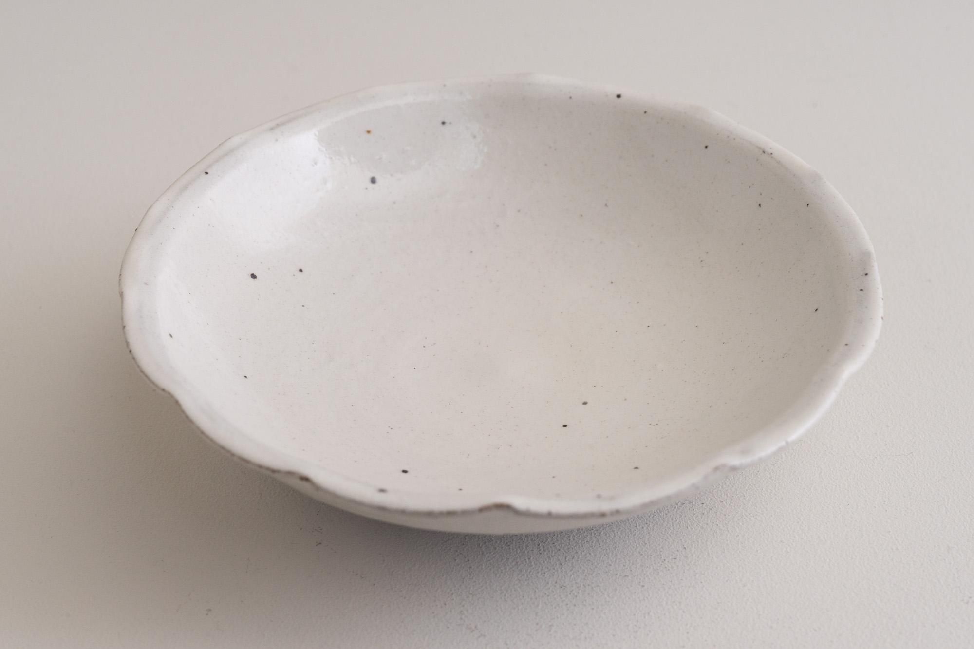 粉引ふちなぶり皿｜隆太窯｜唐津焼｜紡ぎ舎（つむぎや）