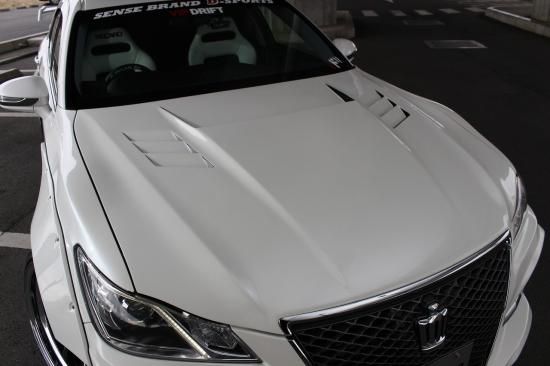 210クラウン アスリート 前期 センセーションα レーシングボンネット