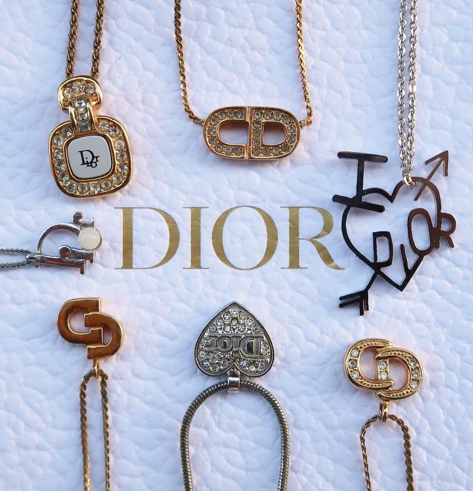 Christian Dior（ヴィンテージ ディオール）DIOR ロゴ チャーム