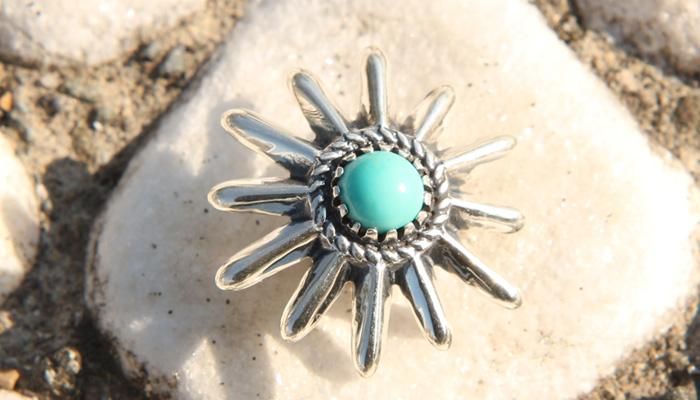 フラワーフォルム シルバーコンチョボタン ターコイズ 22mm