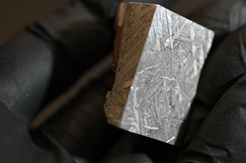 アルタイ隕石 (Aletai meteorite)