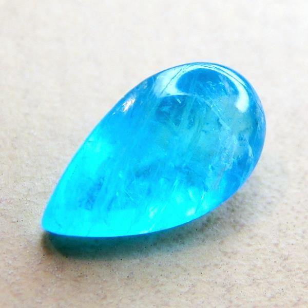 ブラジル産 ネオンブルー パライバトルマリン バフトップルース PA