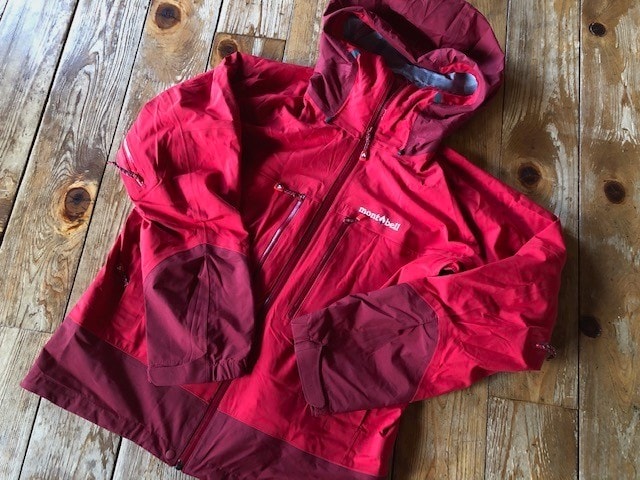 モンベルの「ライトシェルパーカ」がコスパ最強で人気！ 6つのおすすめ