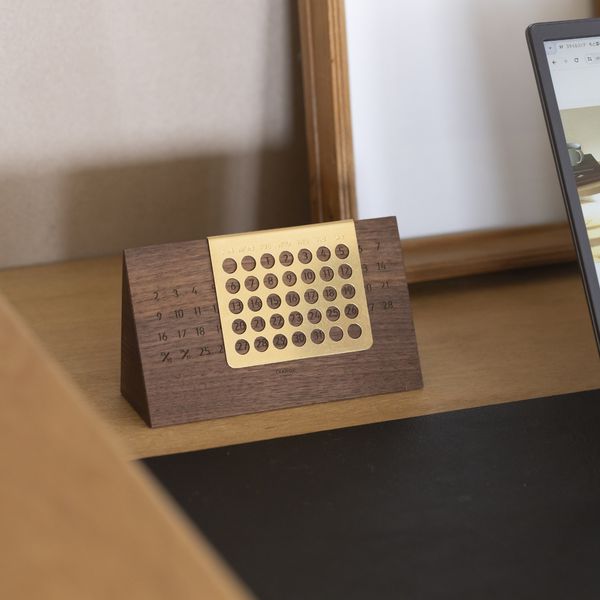 DIARGE/デスクトップエターナルカレンダー（万年カレンダー） -真鍮と