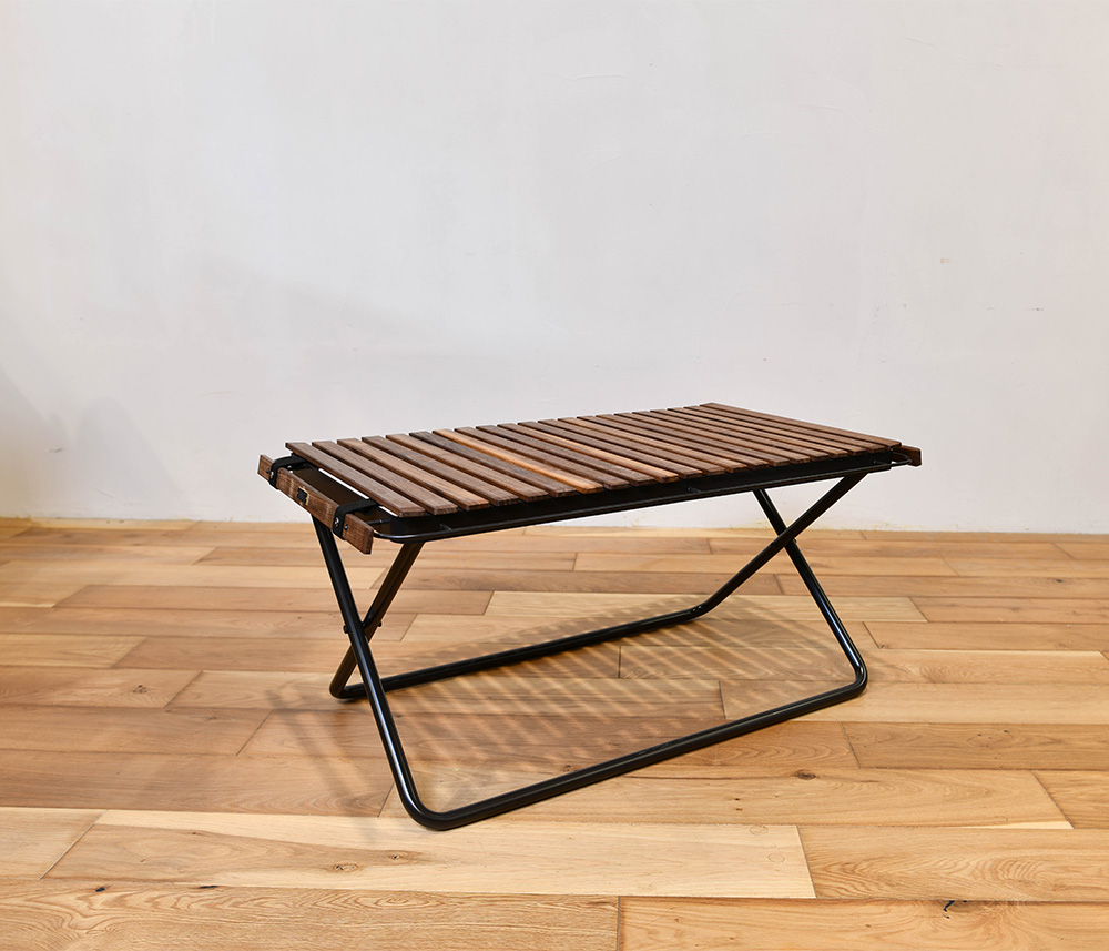 INOUT （イナウト） / Turtle Table walnut