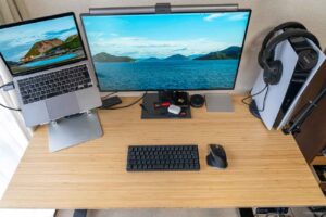 Flexispotの電動昇降デスク E8 レビュー：幅120cmの竹天板でつくる