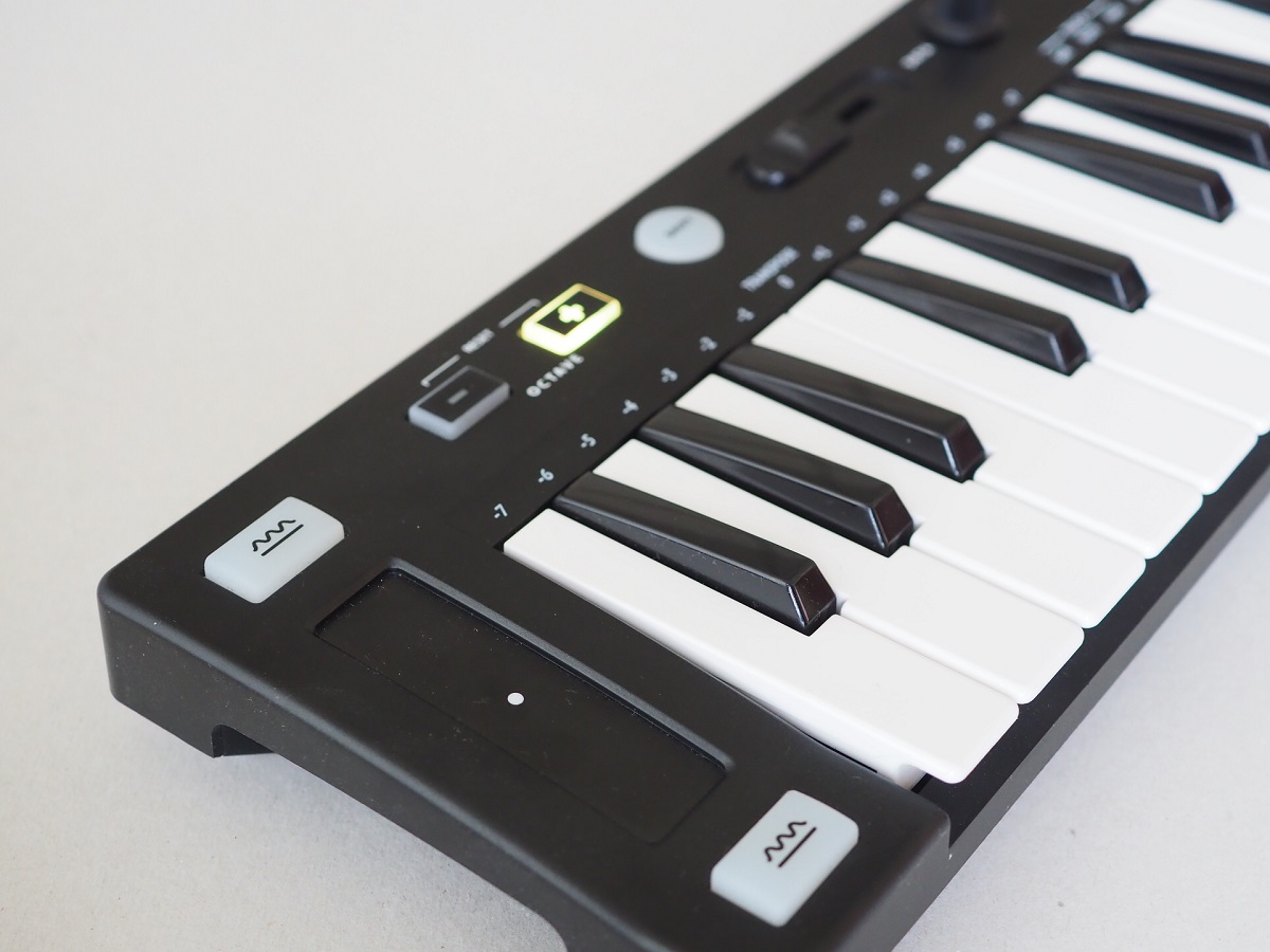 MIDITECH K32s | GM音源とスピーカー内蔵のUSB MIDIキーボード