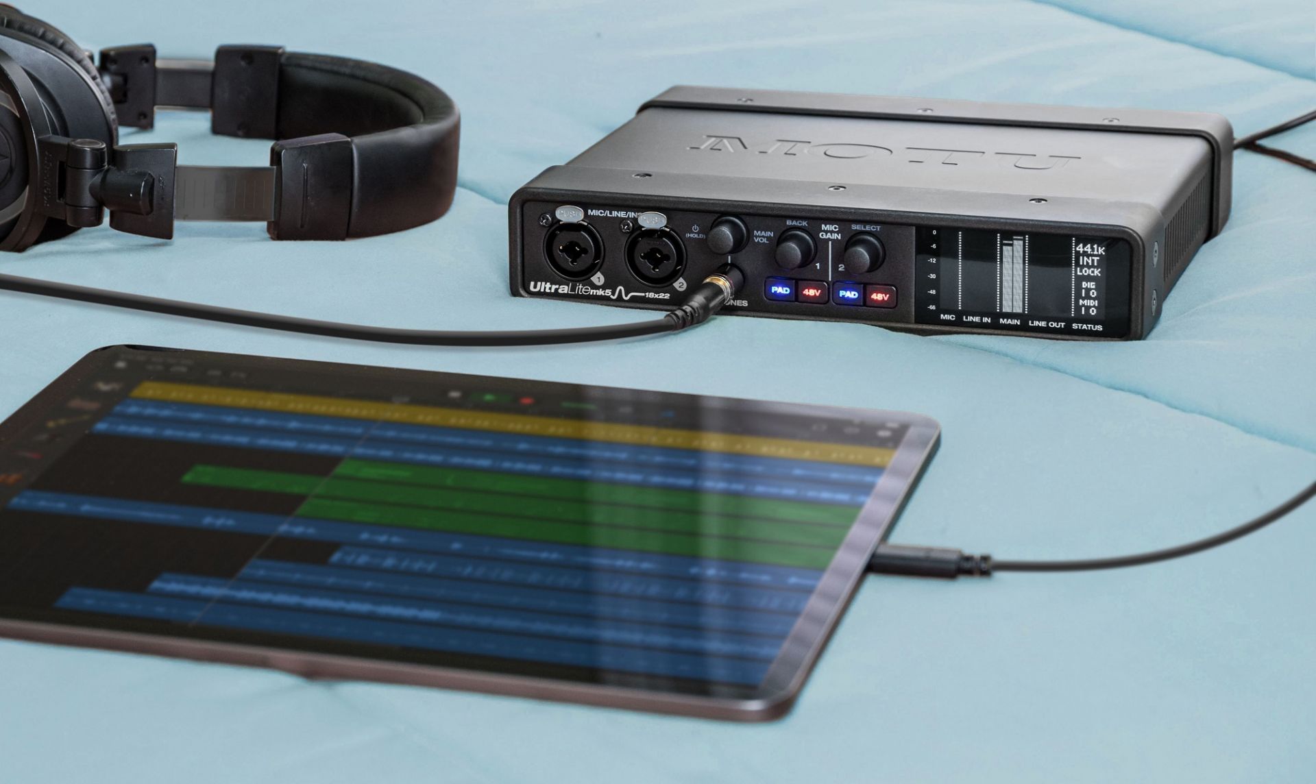 MOTU UltraLite-mk5 | 計40入出力対応のオーディオ・インターフェイス