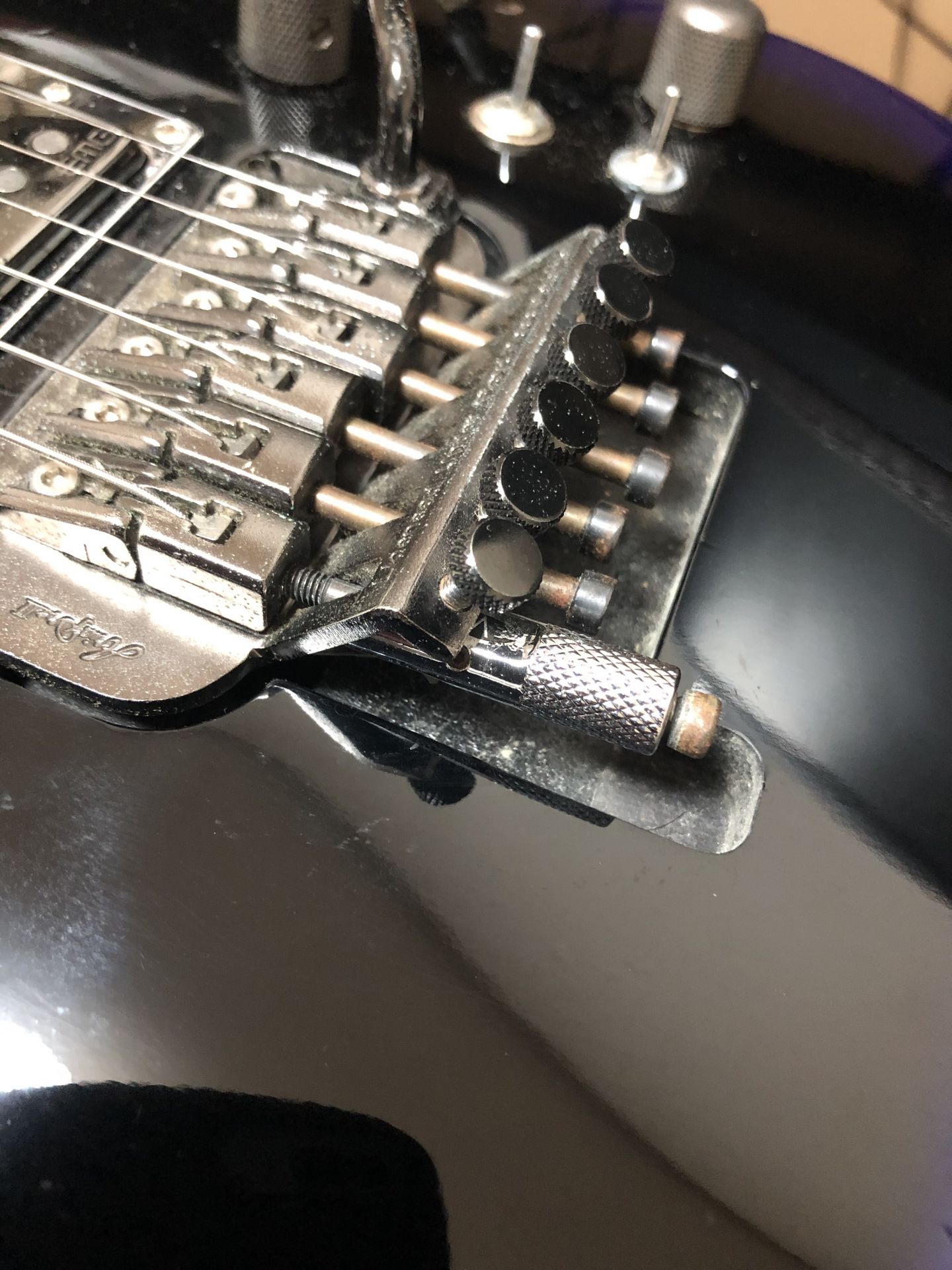 D-Tunaを取り付けたい！でもそれだけでいいの？ - ギターリペアブログ