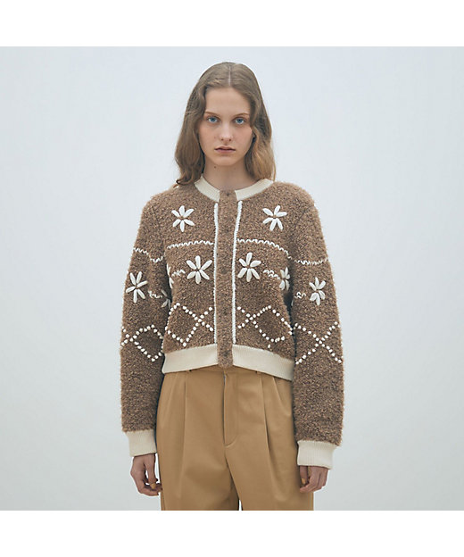 ムートンエンブロイダリー クルーネックカーディガン | maison